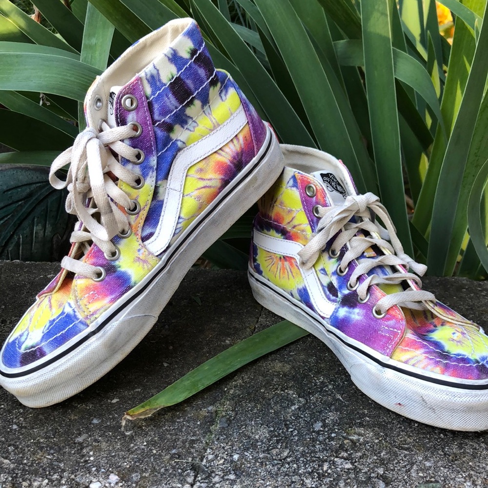 Vans High Top Off the Wall Tye Dye Sneakers